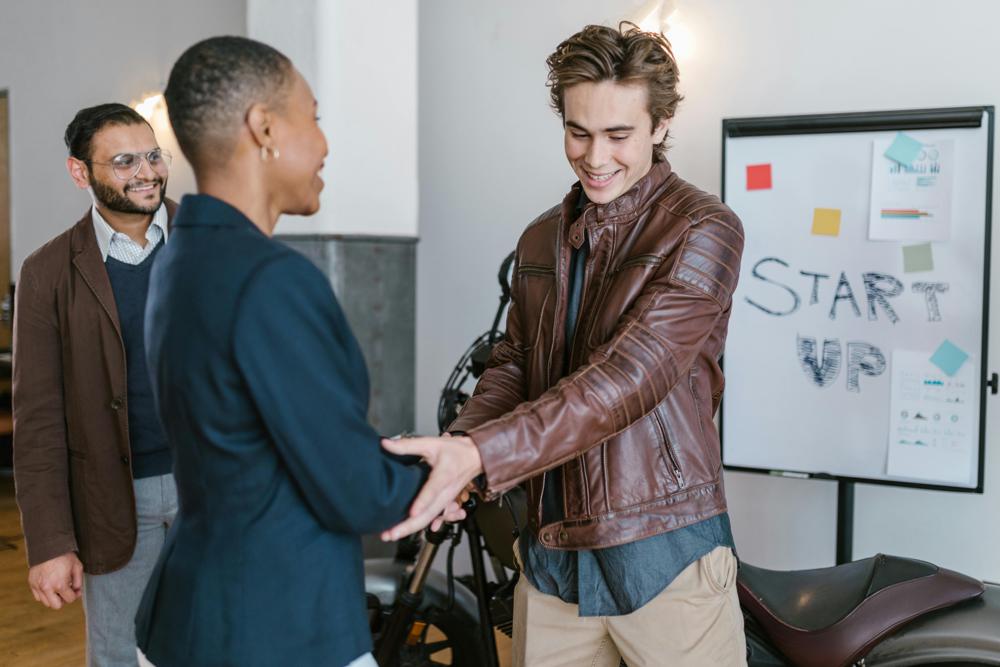 business handshake-0a8ec573b46947858384d6b32f3586a1.jpg business handshake